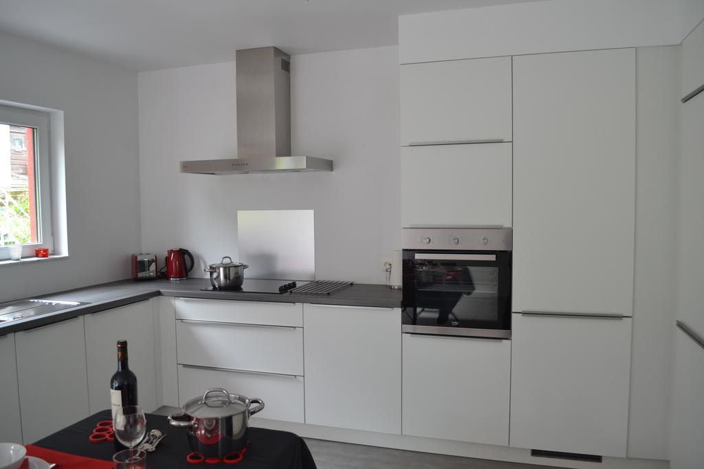 Ferienwohnung La Boite Rouge Stavelot Exterior foto